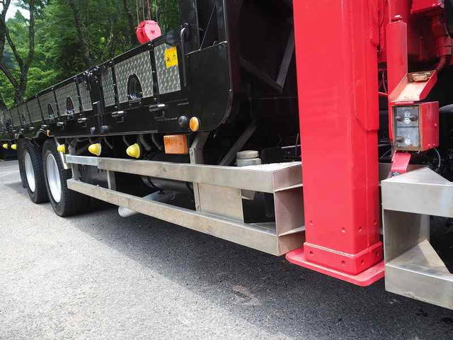 UDトラックスコンドルセルフクレーン4段増トン（6t・8t）[写真27]