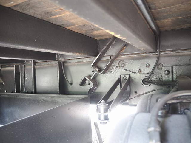 UDトラックスコンドルセルフクレーン4段増トン（6t・8t）[写真29]