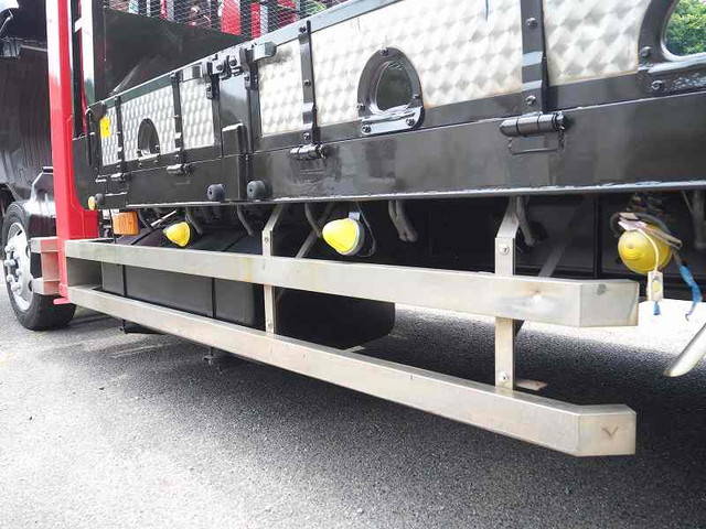 UDトラックスコンドルセルフクレーン4段増トン（6t・8t）[写真31]