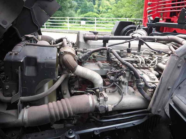 UDトラックスコンドルセルフクレーン4段増トン（6t・8t）[写真33]