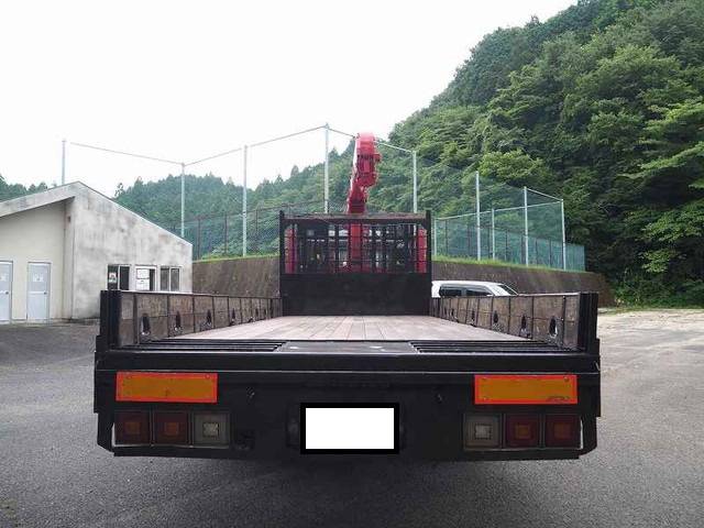 UDトラックスコンドルセルフクレーン4段増トン（6t・8t）[写真08]