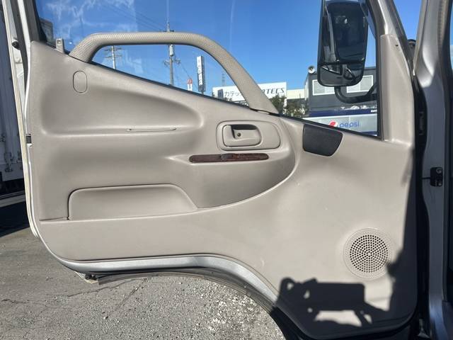 日野デュトロクレーン6段小型（2t・3t）[写真29]