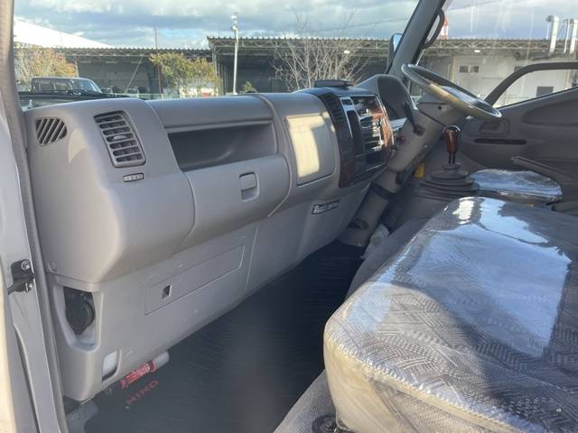 日野デュトロクレーン6段小型（2t・3t）[写真31]