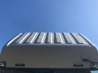 いすゞギガアルミウイング大型（10t）[写真20]