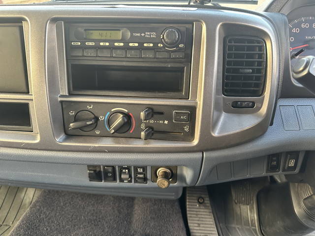 日野レンジャーセルフクレーン3段中型（4t）[写真31]