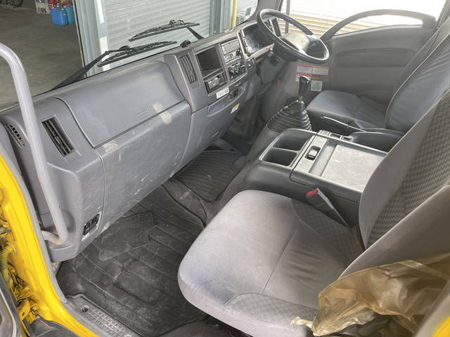 いすゞフォワードクレーン4段中型（4t）[写真28]