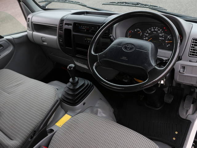 トヨタダイナ平ボディ小型（2t・3t）[写真21]