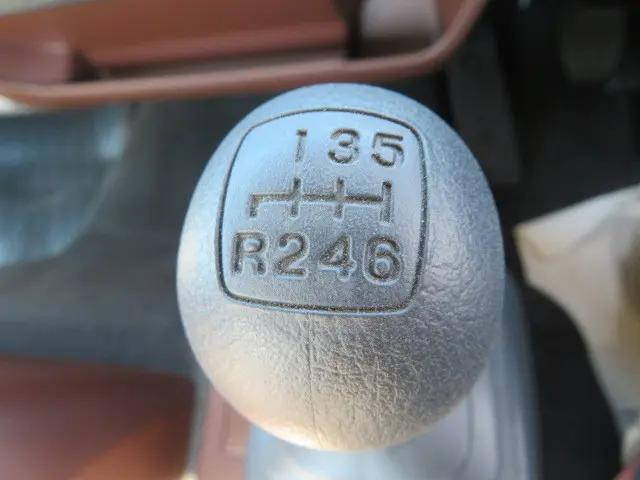 日野レンジャーミキサー車（コンクリートミキサー）増トン（6t・8t）[写真15]