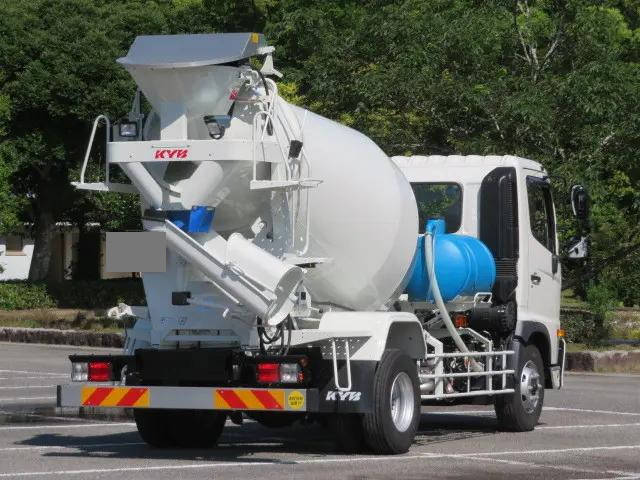 日野レンジャーミキサー車（コンクリートミキサー）増トン（6t・8t）[写真02]