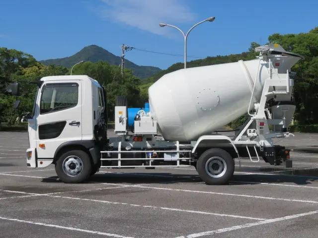 日野レンジャーミキサー車（コンクリートミキサー）増トン（6t・8t）[写真03]