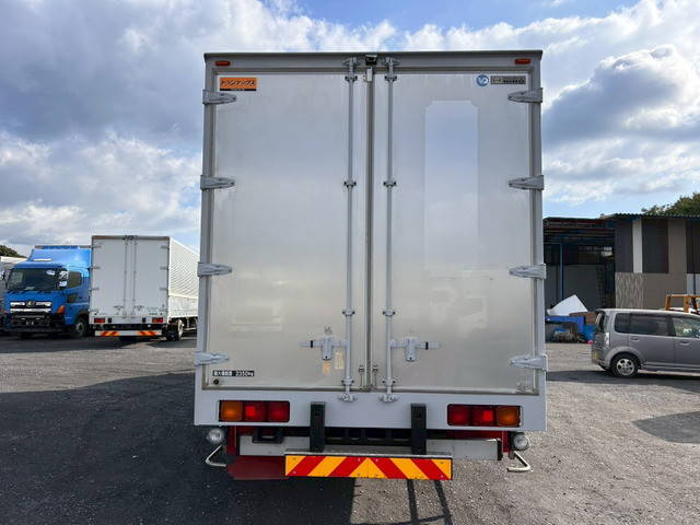 日野レンジャーアルミウイング中型（4t）[写真10]