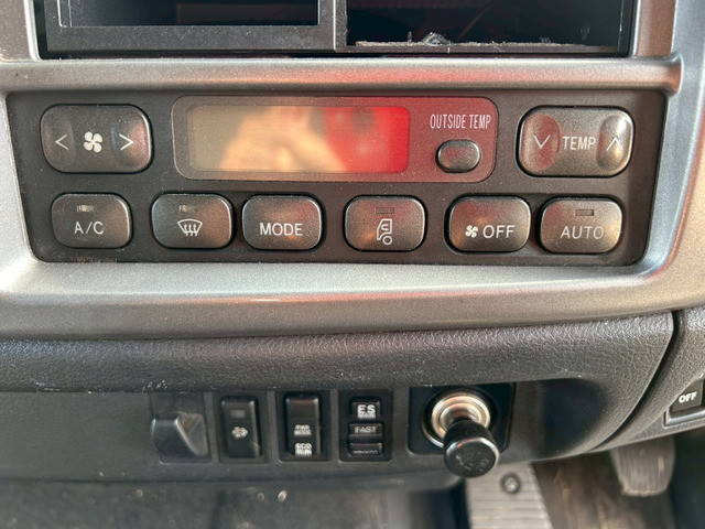 日野レンジャーアルミウイング中型（4t）[写真21]