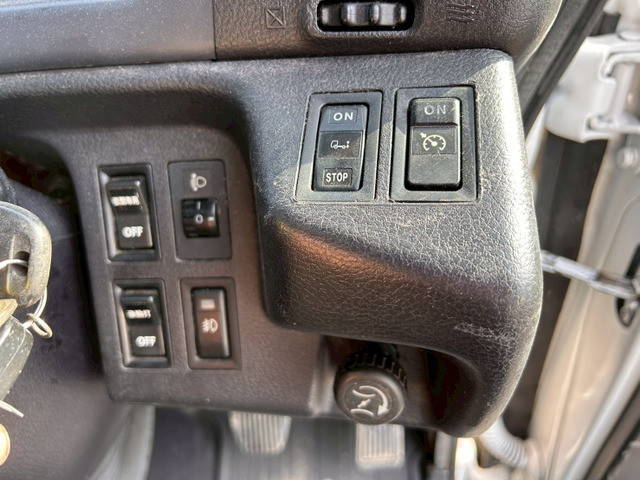 日野レンジャーアルミウイング中型（4t）[写真25]