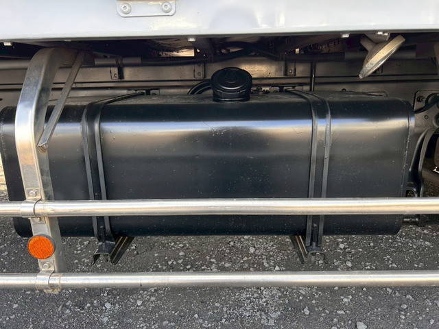 日野レンジャーアルミウイング中型（4t）[写真29]