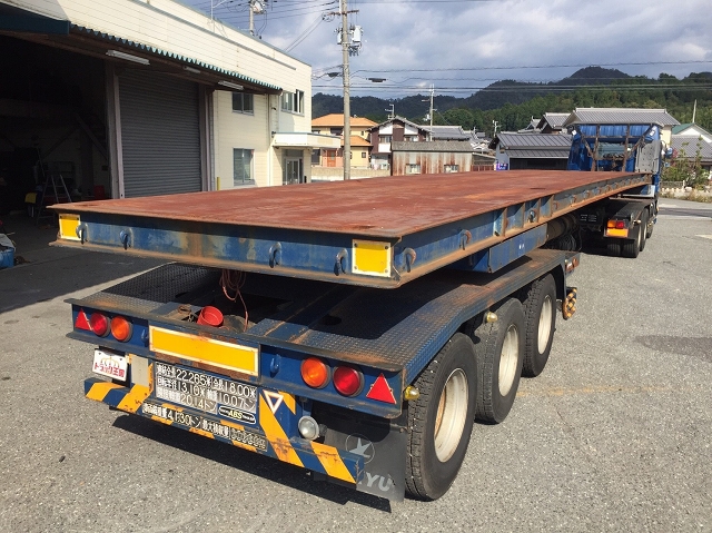いすゞギガトレーラー（セミトレーラー）大型（10t）[写真02]