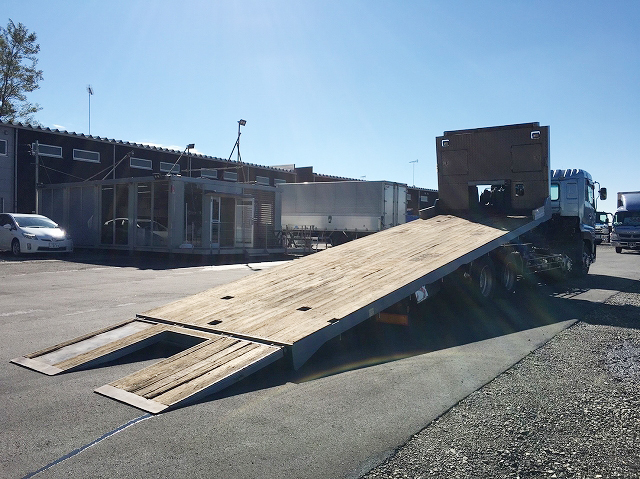 UDトラックスクオンセーフティローダー大型（10t）[写真02]