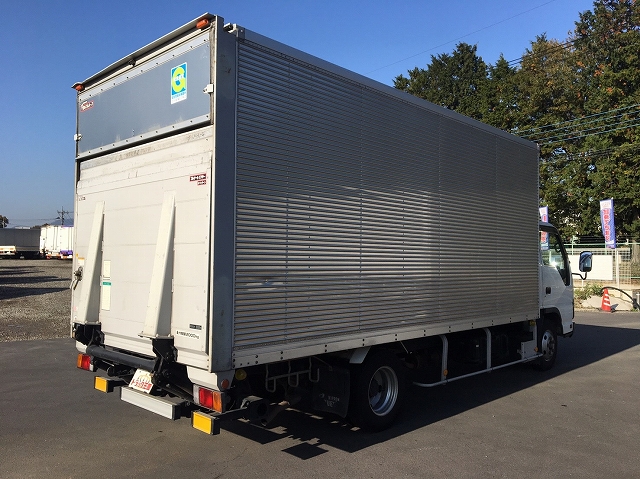 いすゞエルフアルミバン小型（2t・3t）[写真02]