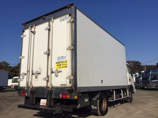 日野デュトロ冷凍車（冷蔵車）小型（2t・3t）[写真02]
