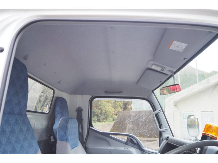 三菱ふそうキャンターセーフティクレーン3段小型（2t・3t）[写真36]