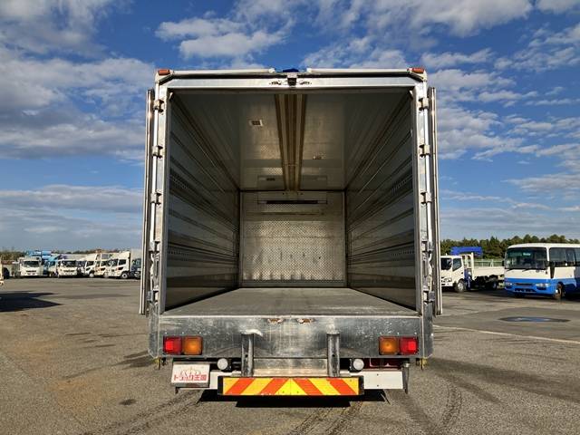 いすゞフォワード冷蔵冷凍ウイング増トン（6t・8t）[写真11]