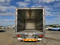 いすゞフォワード冷蔵冷凍ウイング増トン（6t・8t）[写真11]