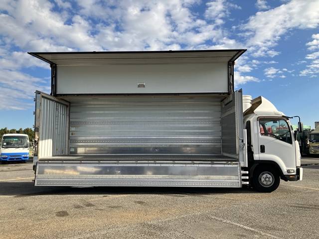 いすゞフォワード冷蔵冷凍ウイング増トン（6t・8t）[写真07]