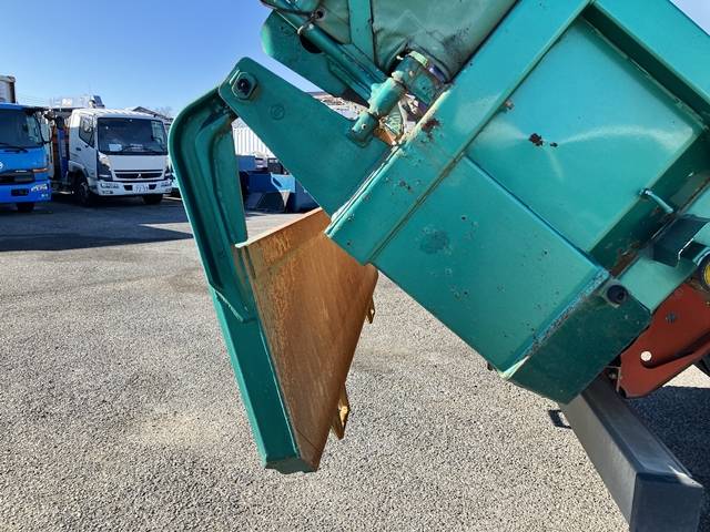 いすゞギガダンプ大型（10t）[写真15]