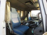 いすゞギガセルフローダー大型（10t）[写真28]