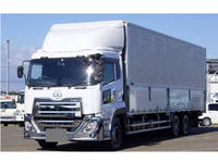 UDトラックスクオンアルミウイング大型(10t)