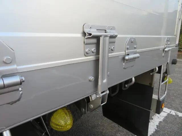 三菱ふそうファイターアルミブロック増トン（6t・8t）[写真32]