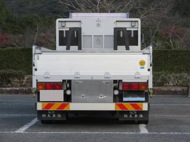 三菱ふそうファイターアルミブロック増トン（6t・8t）[写真07]