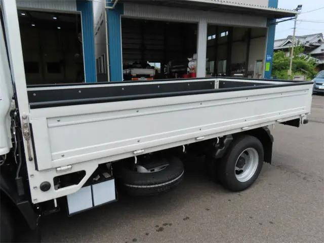 日産アトラス平ボディ小型（2t・3t）[写真24]