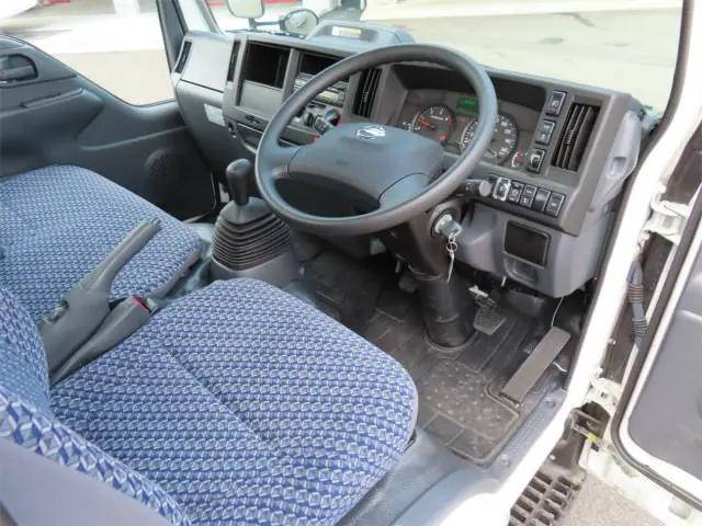 日産アトラス平ボディ小型（2t・3t）[写真08]