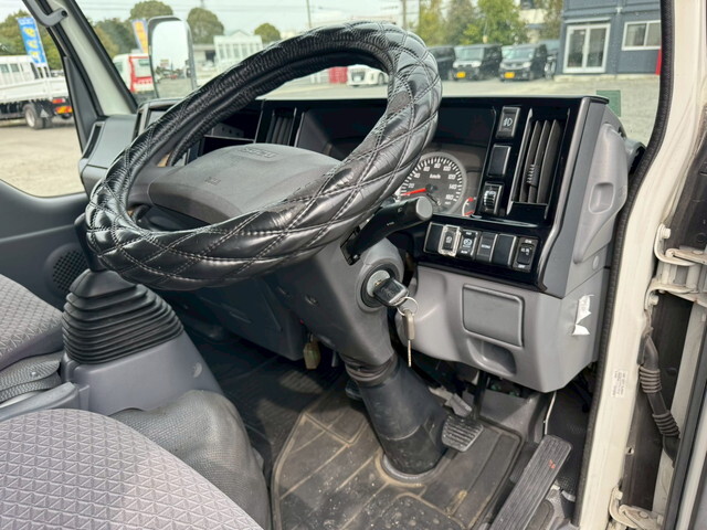 いすゞエルフダブルキャブ（Wキャブ）小型（2t・3t）[写真29]