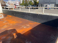 三菱ふそうキャンター平ボディ小型（2t・3t）[写真11]