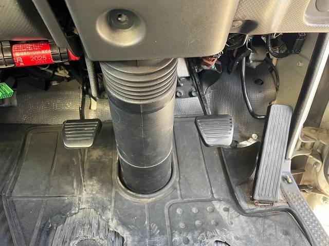 いすゞエルフ冷凍車（冷蔵車）小型（2t・3t）[写真29]