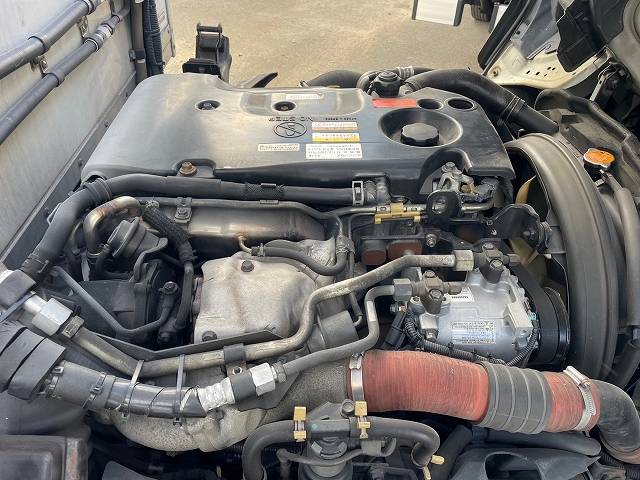 いすゞエルフ冷凍車（冷蔵車）小型（2t・3t）[写真33]