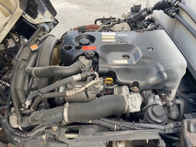 いすゞエルフ冷凍車（冷蔵車）小型（2t・3t）[写真34]