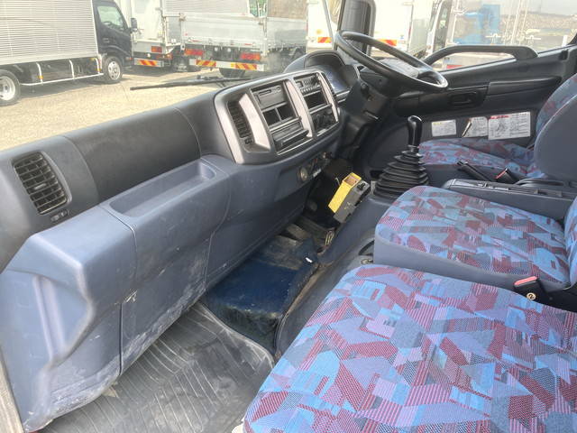 日野レンジャーダンプ増トン（6t・8t）[写真32]