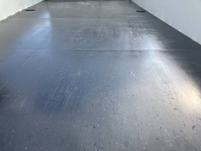 三菱ふそうキャンター平ボディ小型（2t・3t）[写真09]