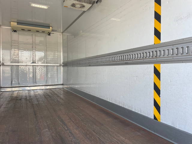 三菱ふそうキャンター冷凍車（冷蔵車）小型（2t・3t）[写真10]