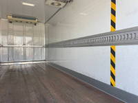 三菱ふそうキャンター冷凍車（冷蔵車）小型（2t・3t）[写真10]