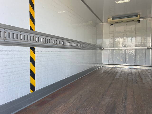 三菱ふそうキャンター冷凍車（冷蔵車）小型（2t・3t）[写真11]