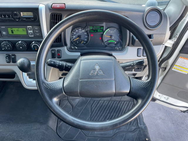 三菱ふそうキャンター冷凍車（冷蔵車）小型（2t・3t）[写真33]