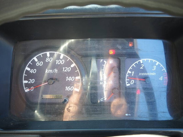 いすゞエルフクレーン5段小型（2t・3t）[写真37]