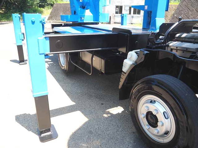 三菱ふそうキャンター高所作業車小型（2t・3t）[写真21]