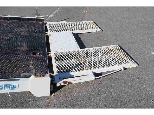 いすゞエルフセーフティローダー小型（2t・3t）[写真24]