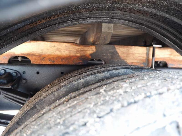 三菱ふそうファイタークレーン6段中型（4t）[写真31]