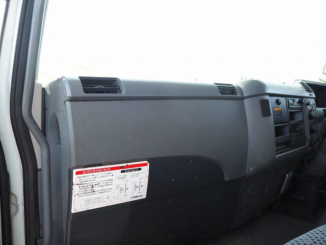 三菱ふそうファイタークレーン6段中型（4t）[写真36]