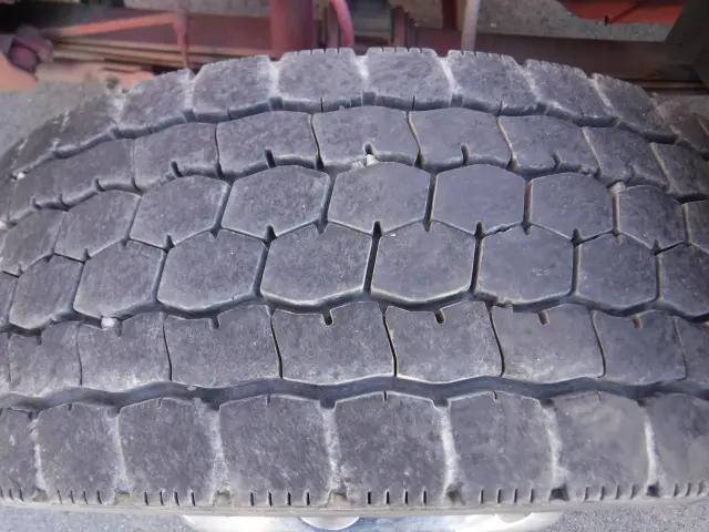 日野レンジャーセルフクレーン4段増トン（6t・8t）[写真15]